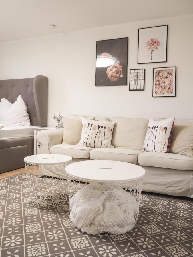 Stylische Wohnung In Ruhiger Lage, Sehr Messenah Laatzen Kültér fotó