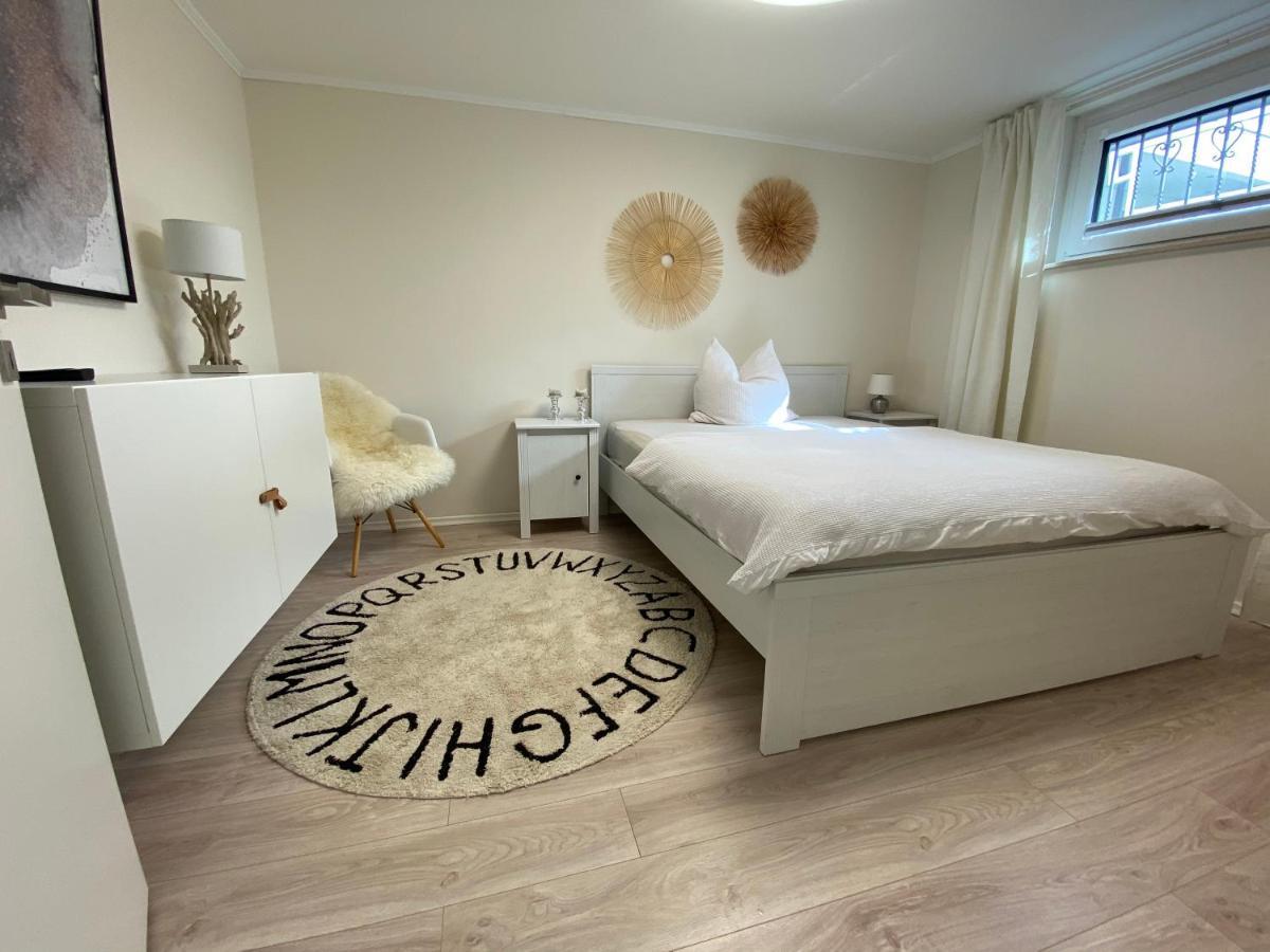Stylische Wohnung In Ruhiger Lage, Sehr Messenah Laatzen Kültér fotó